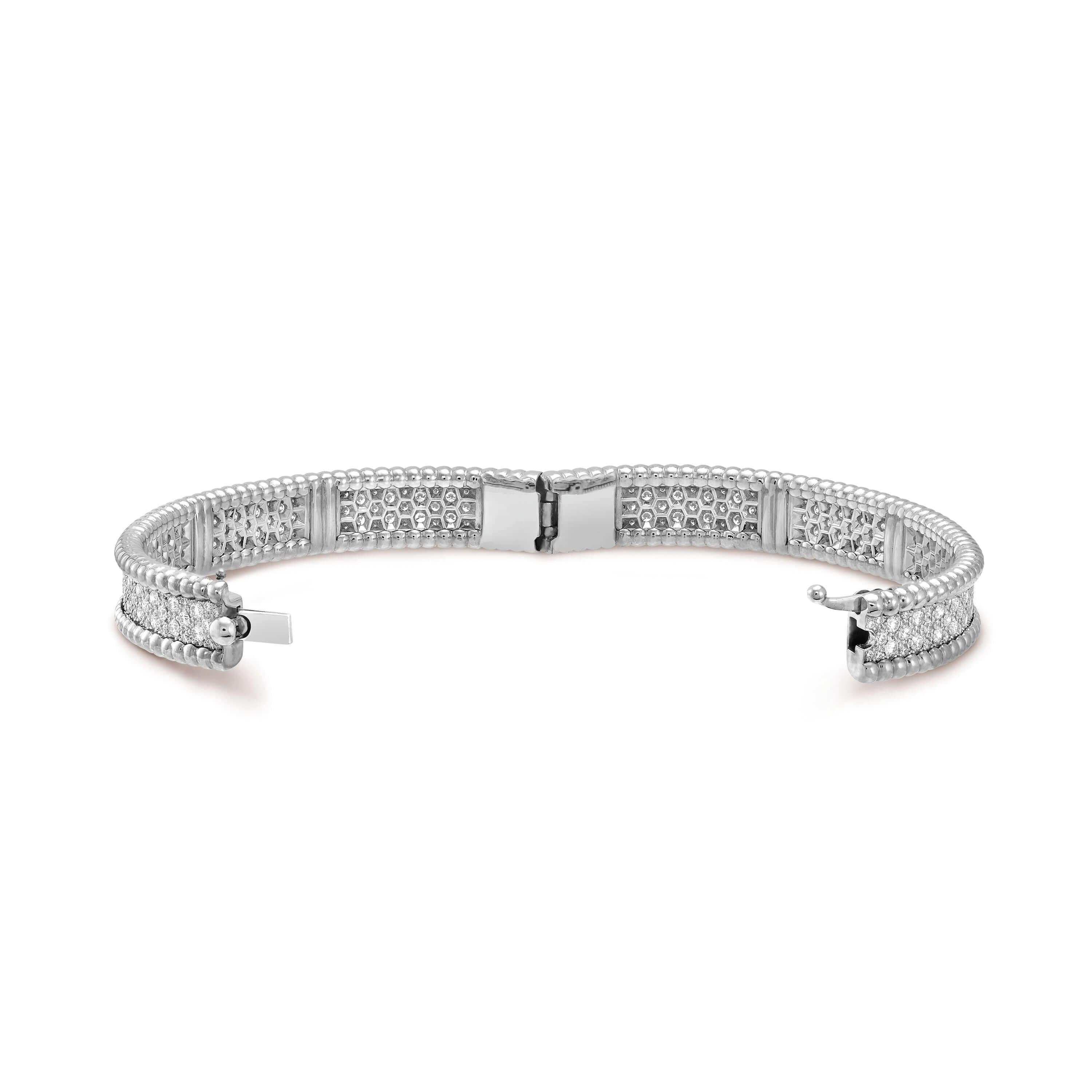 Effortless Perlee Bangle Bracelet - Avara