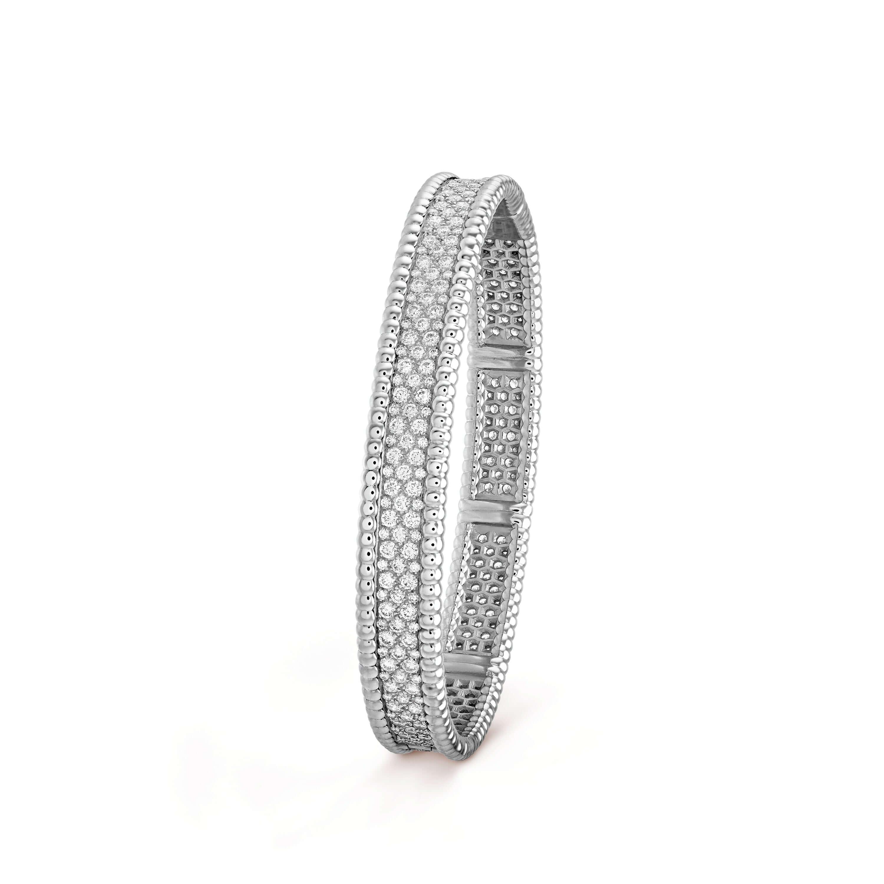 Effortless Perlee Bangle Bracelet - Avara