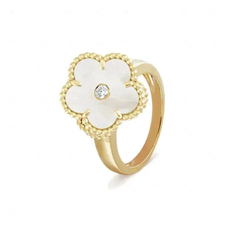 Clover Ring - Avara