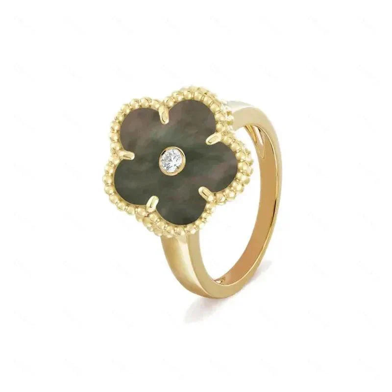 Clover Ring - Avara